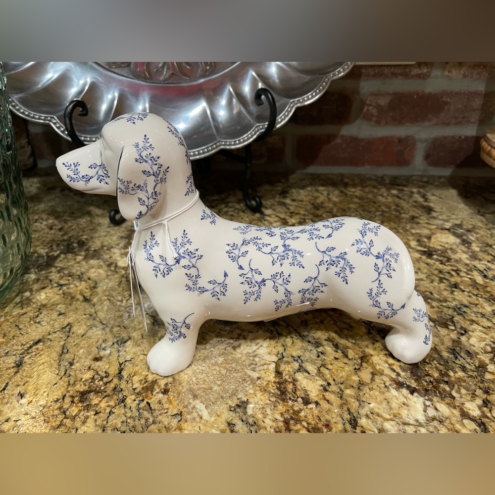 Selena Surrey Blue and White floral Ceramic Dachshund Figurine - Brand new - Picture 9 of 12